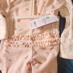 Baby clothes carter's